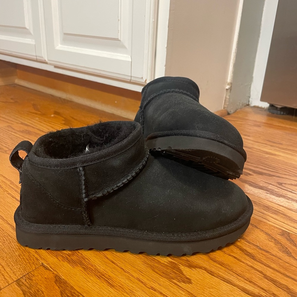 UGG ULTRA MINI